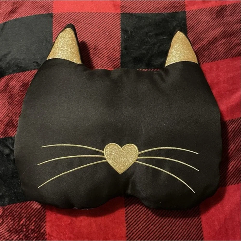 Black Cat Face Gold Ears Whiskers Heart Nose Decor Accent Pillow 16